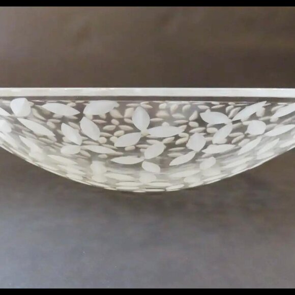 TIFFANY & CO. CONTEMPORARY ELEGANCE THICK WALLED ETCHED LEAVES CENTERPIECE BOWL - Picture 5 of 7
